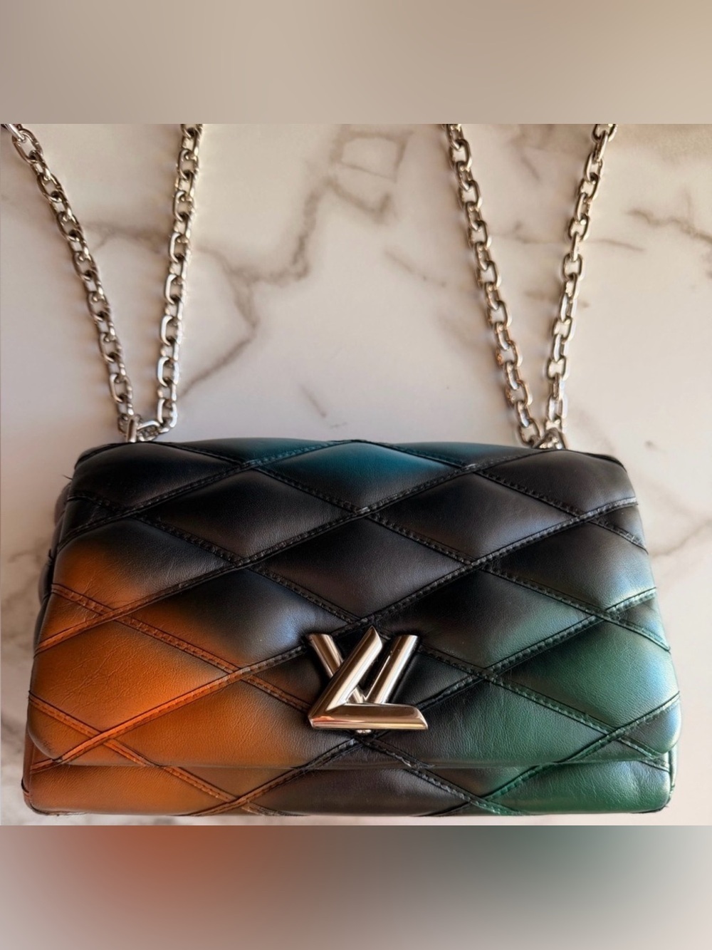 Louis Vuitton Shoulder bag Twist Puff in Black/Multicolour Calfskin leather - Picture 8 of 13